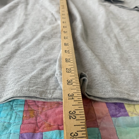 Disney Parks 2019 Resort Men’s XL Tee Shirt NWT - Picture 8 of 8